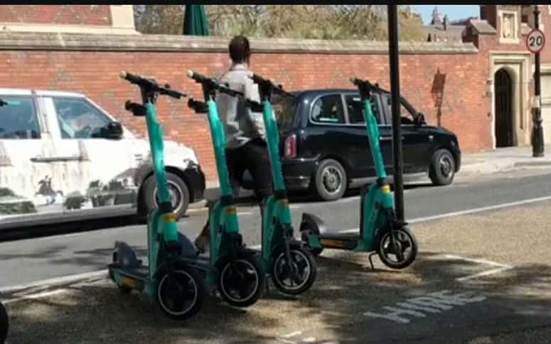 Electric scooter parking Rack